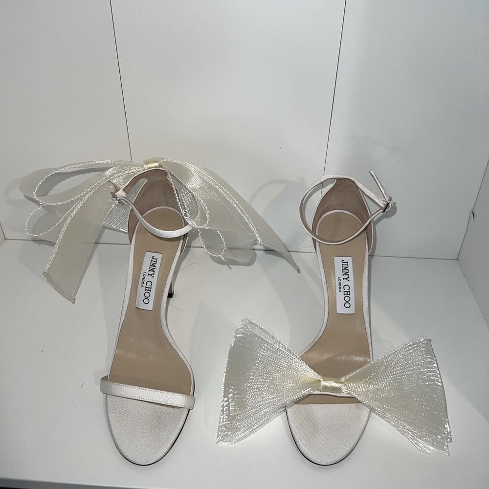 Jimmy Choo Aveline Bridal bow trimmed heels